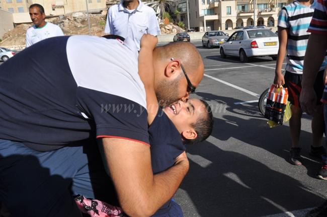 بالصور: عودة فوج معتمري مدينة يافا إلى ديارهم سالمين 